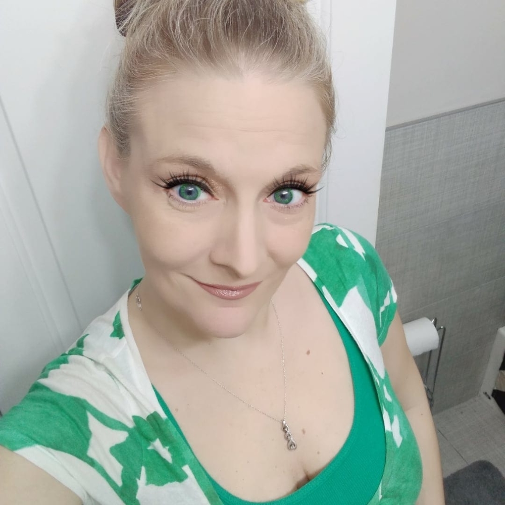 Meet your Posher, Kelly